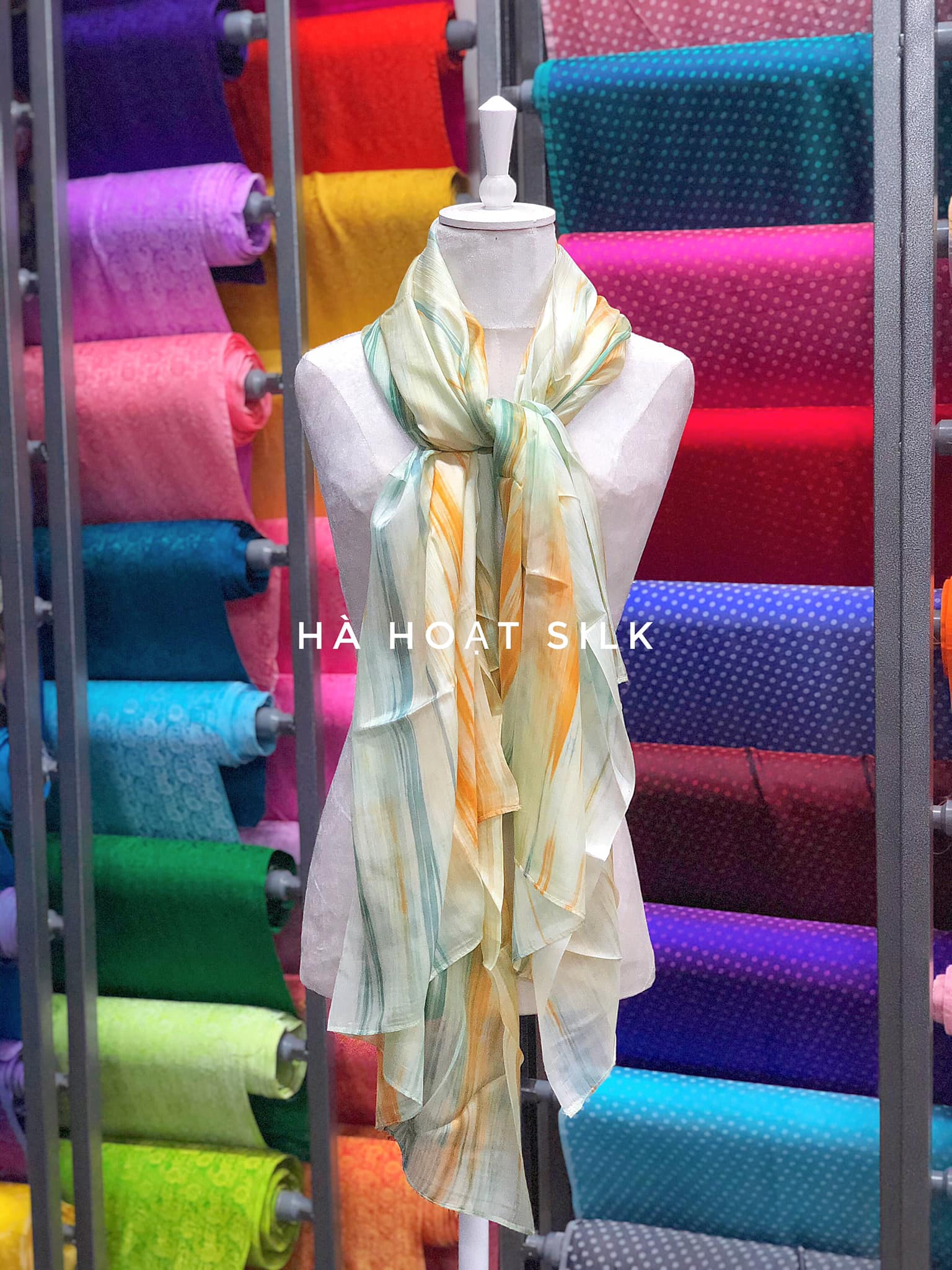 Khăn lụa tơ tằm cao cấp